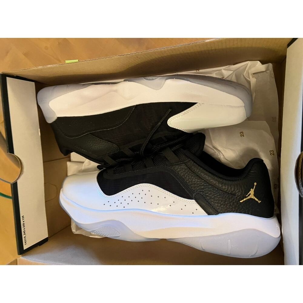 Nike Air Jordan 11 CMFT LOW 10